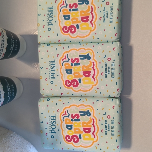 Perfectly Posh Soap-rise Party Bath Bar Cake It Easy Face Mask Lot - Picture 2 of 3